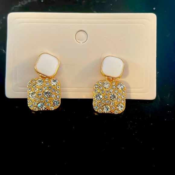 White Rhinestone Square Earrings - Picture 1 of 3